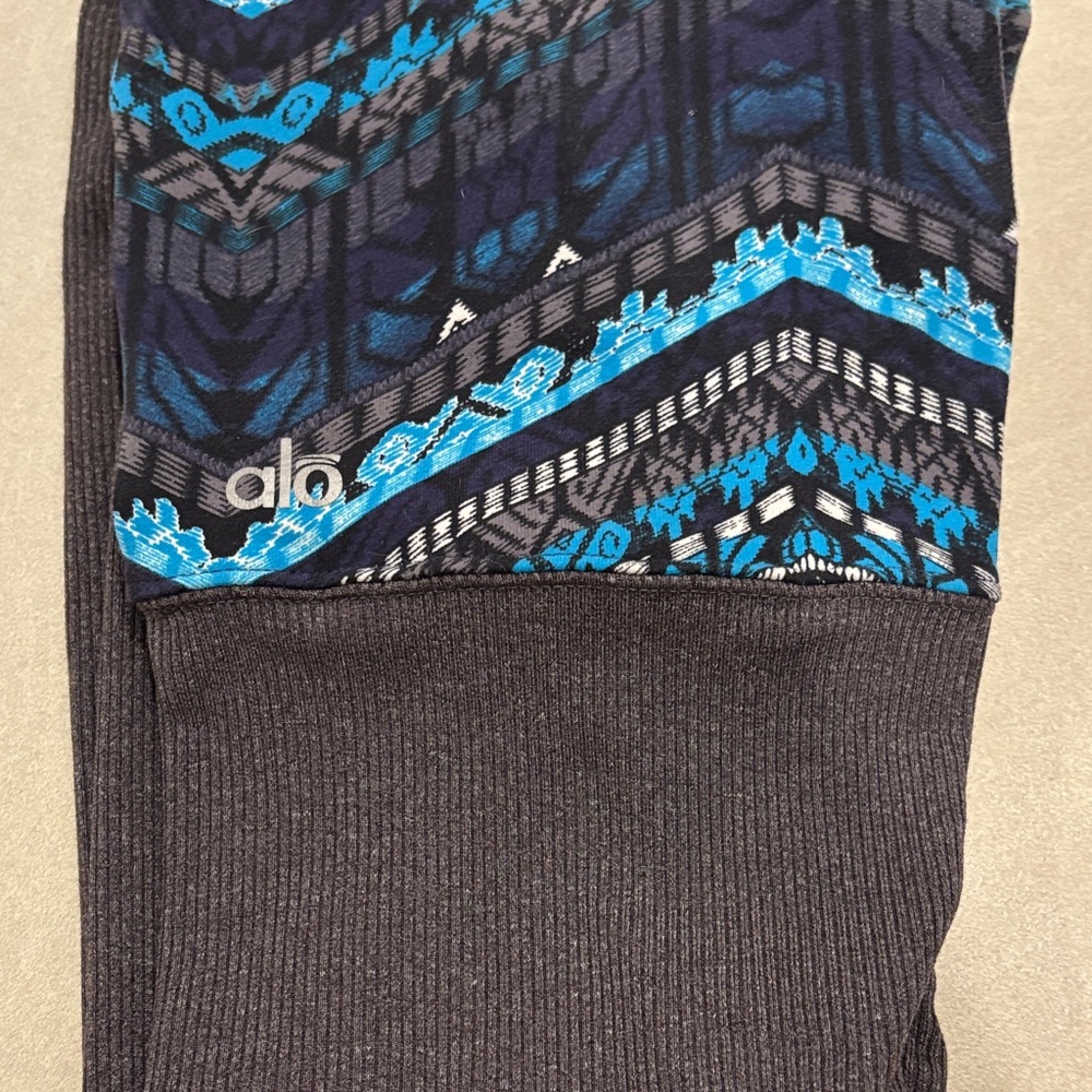 Alo Yoga Goddess Leggings Navy Blue Aztec Print SZ S High Rise Sculpt like new